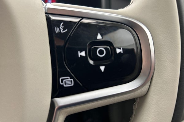 Used Volvo V90 2025 for sale - 75678000: Photo 13