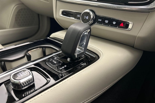 Used Volvo V90 2025 for sale - 75678000: Photo 14