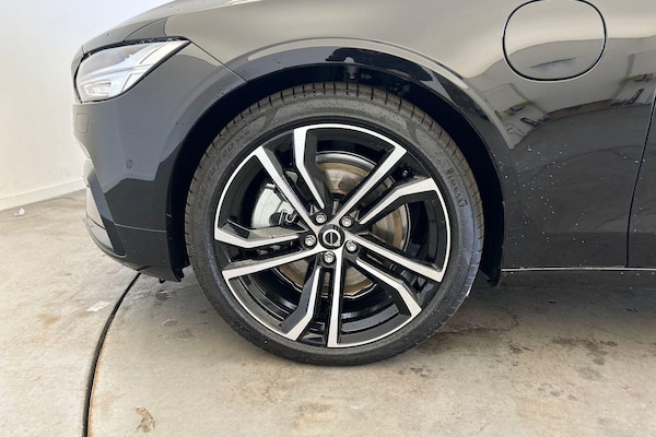 Used Volvo V90 2025 for sale - 75678000: Photo 6