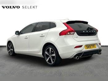 Used Volvo V40 2019 for sale - 75884515: Photo