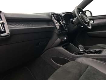 Used Volvo XC40 2022 for sale - 74852010: Photo