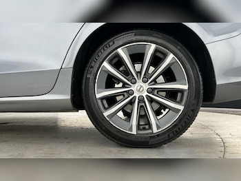 Used Volvo V60 2021 for sale - 75448428: Photo