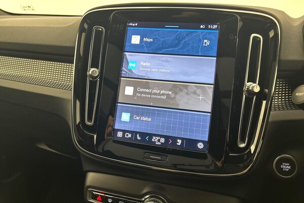 Used Volvo XC40 2023 for sale - 75599960: Photo 16