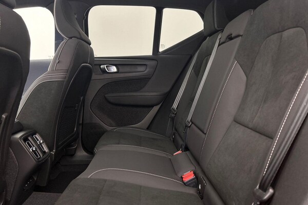 Used Volvo XC40 2023 for sale - 75599960: Photo 18