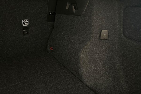 Used Volvo XC40 2023 for sale - 75599960: Photo 26