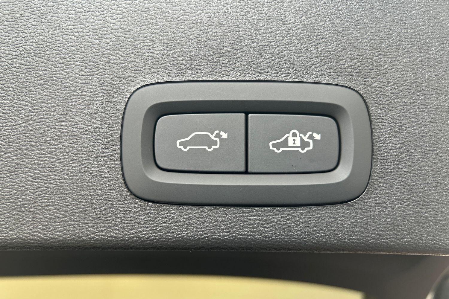 Used Volvo XC40 2025 for sale - 76024717: Photo 23