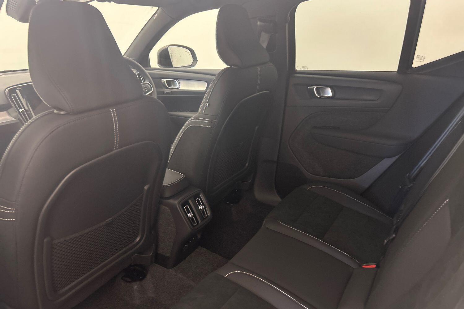 Used Volvo XC40 2025 for sale - 76024717: Photo 24