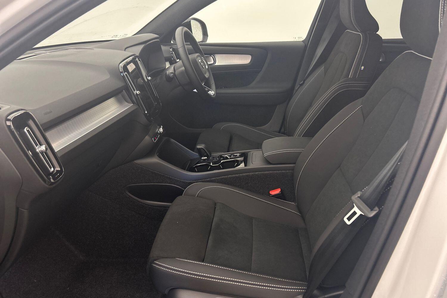 Used Volvo XC40 2025 for sale - 76024717: Photo 26