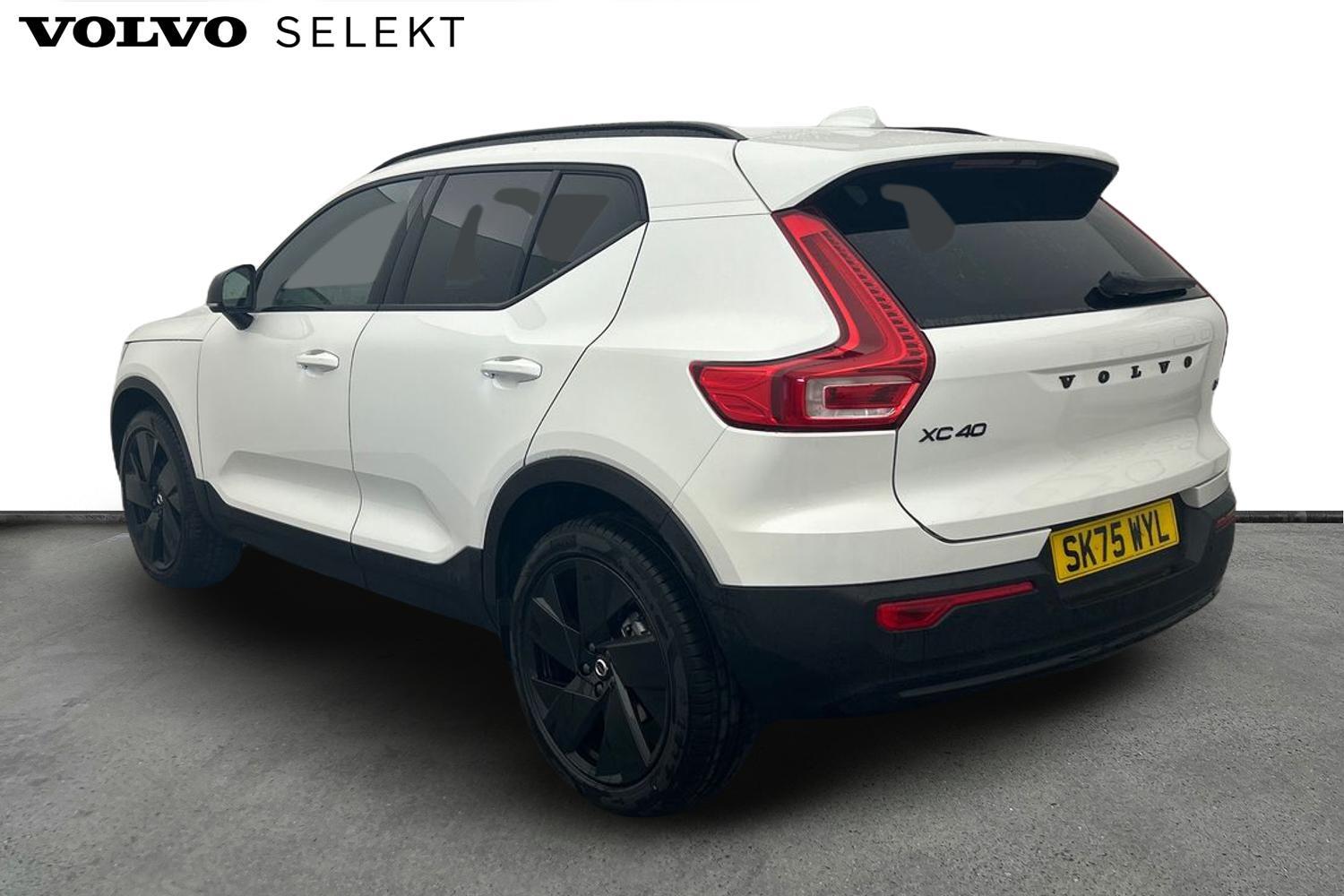 Used Volvo XC40 2025 for sale - 76024717: Photo 4