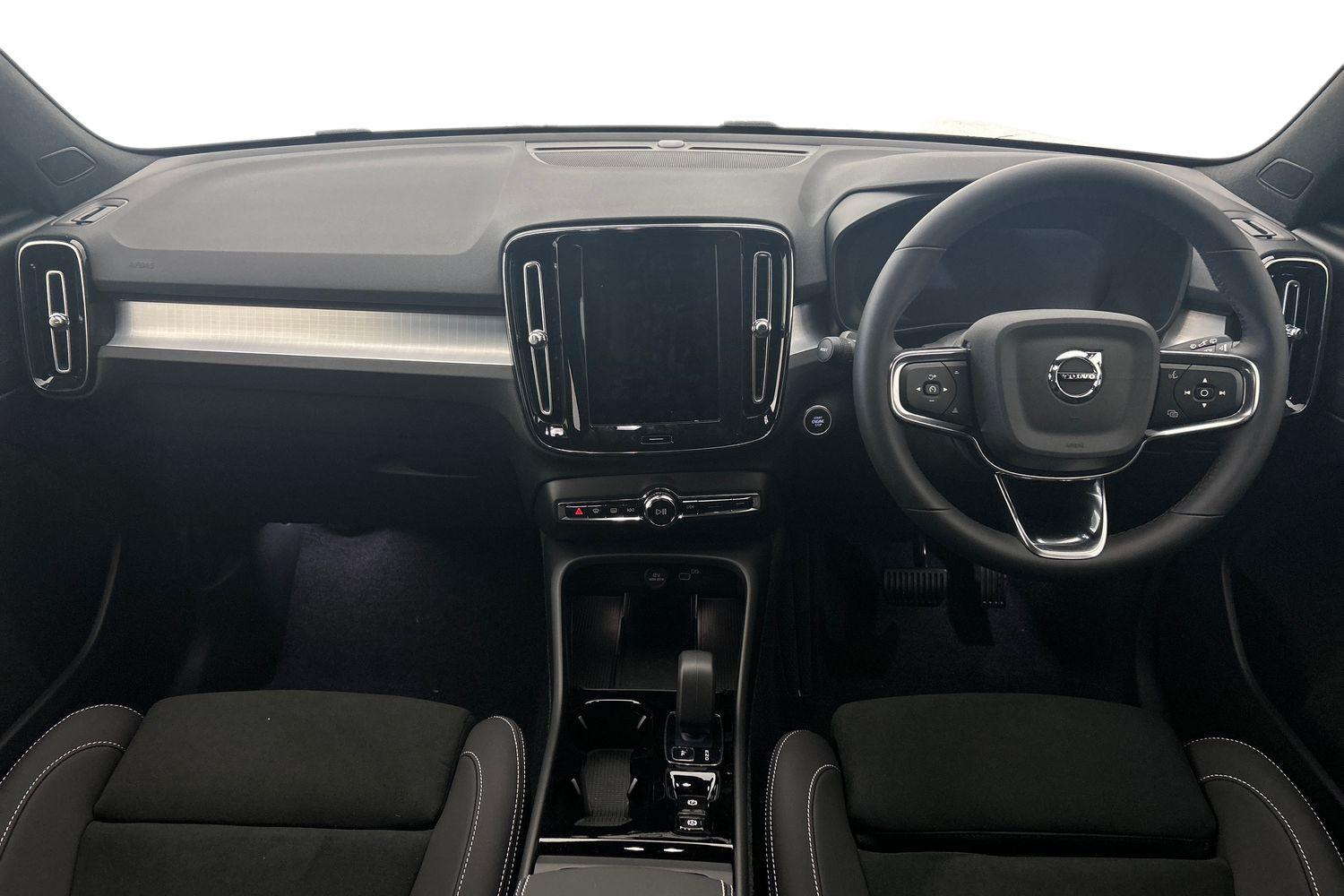 Used Volvo XC40 2025 for sale - 76024717: Photo 7