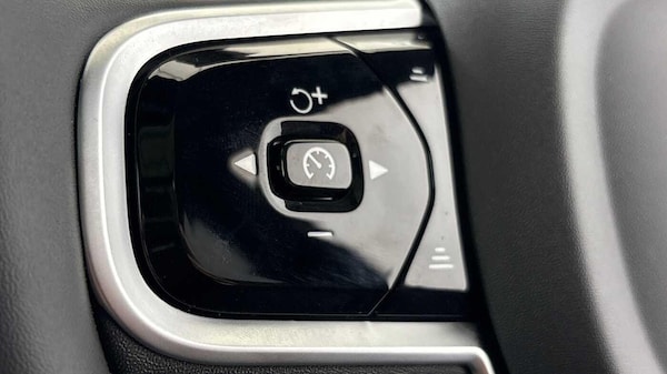 Used Volvo XC90 2025 for sale - 76239653: Photo 31