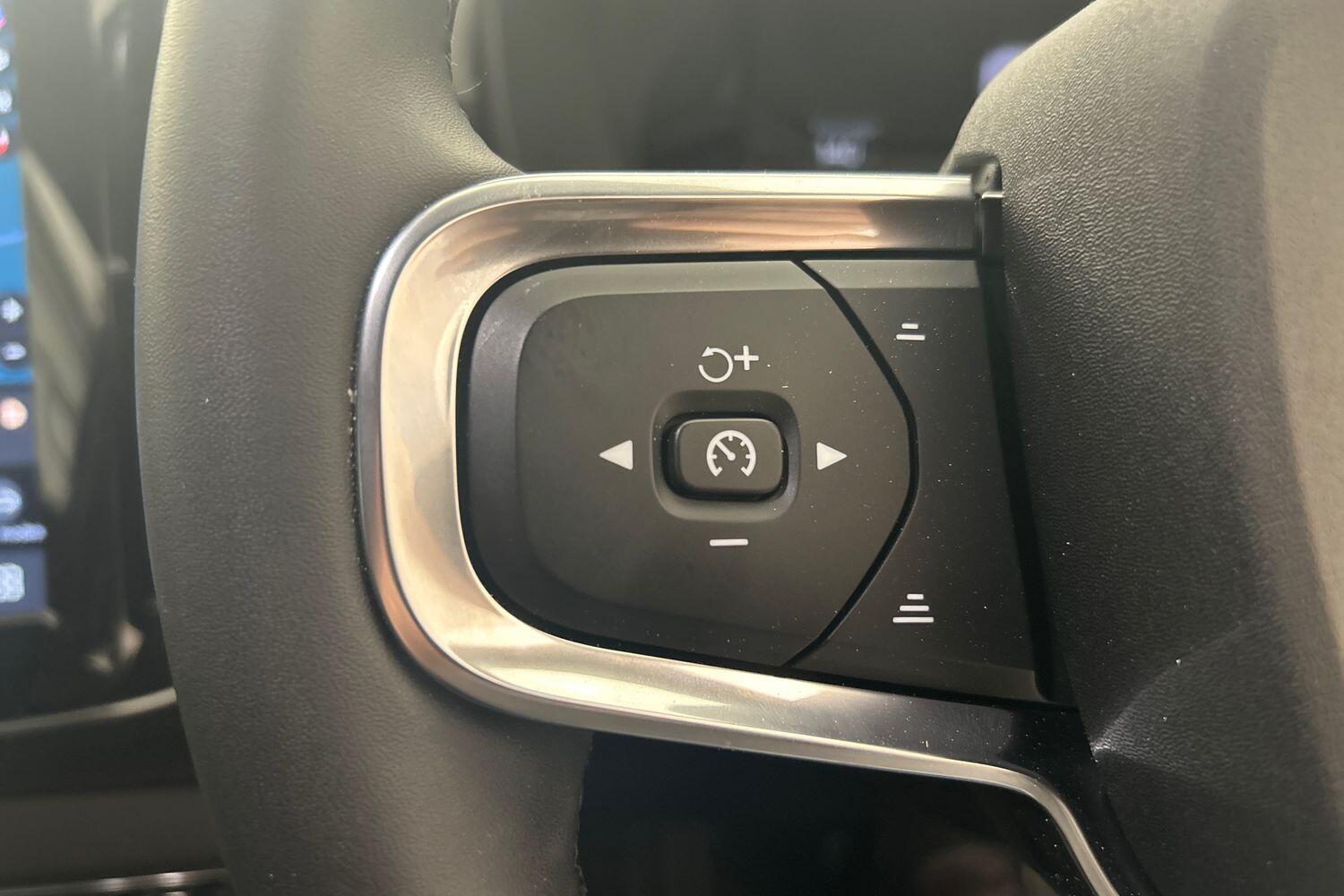 Used Volvo XC40 2025 for sale - 76020596: Photo 12