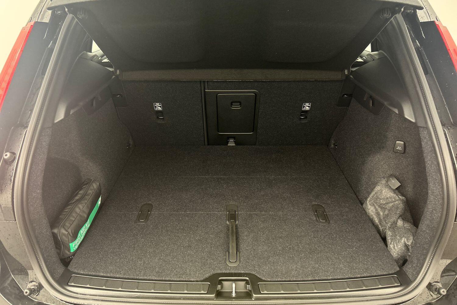 Used Volvo XC40 2025 for sale - 76020596: Photo 9