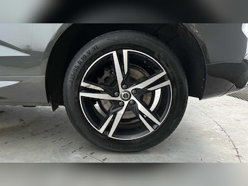 Used Volvo XC60 2021 for sale - 75449175: Photo