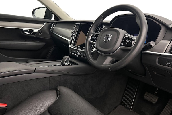 Used Volvo V90 2022 for sale - 75601130: Photo 11