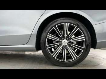 Used Volvo V60 2020 for sale - 75060007: Photo