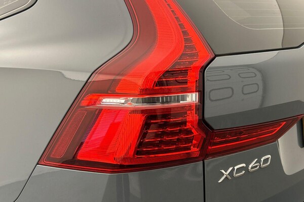 Used Volvo XC60 2023 for sale - 75670423: Photo 21