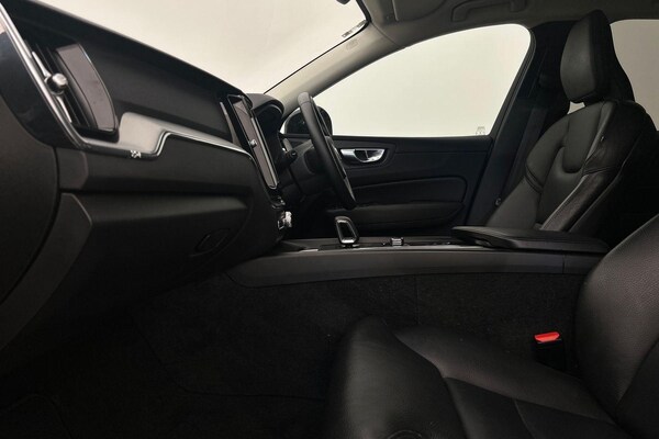 Used Volvo XC60 2023 for sale - 75670423: Photo 23