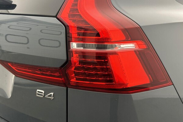 Used Volvo XC60 2023 for sale - 75670423: Photo 27