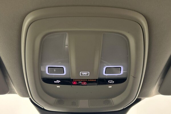 Used Volvo XC60 2023 for sale - 75670423: Photo 30