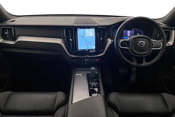 Used Volvo XC60 2023 for sale - 75670423: Photo 7