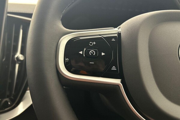 Used Volvo XC90 2025 for sale - 74851765: Photo 12