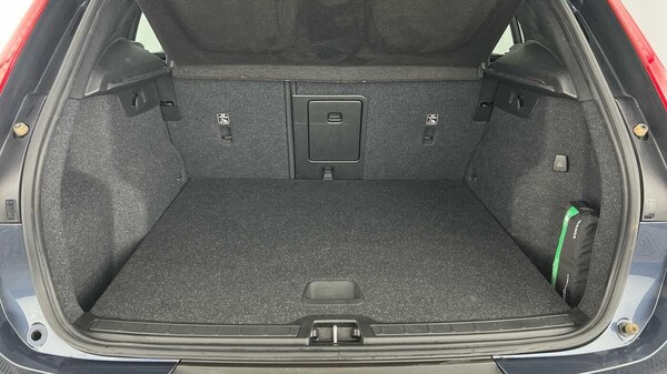 Used Volvo XC40 2022 for sale - 76200924: Photo 5