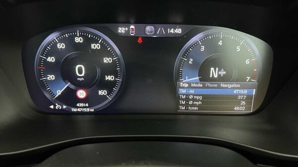 Used Volvo XC40 2022 for sale - 76200924: Photo 9