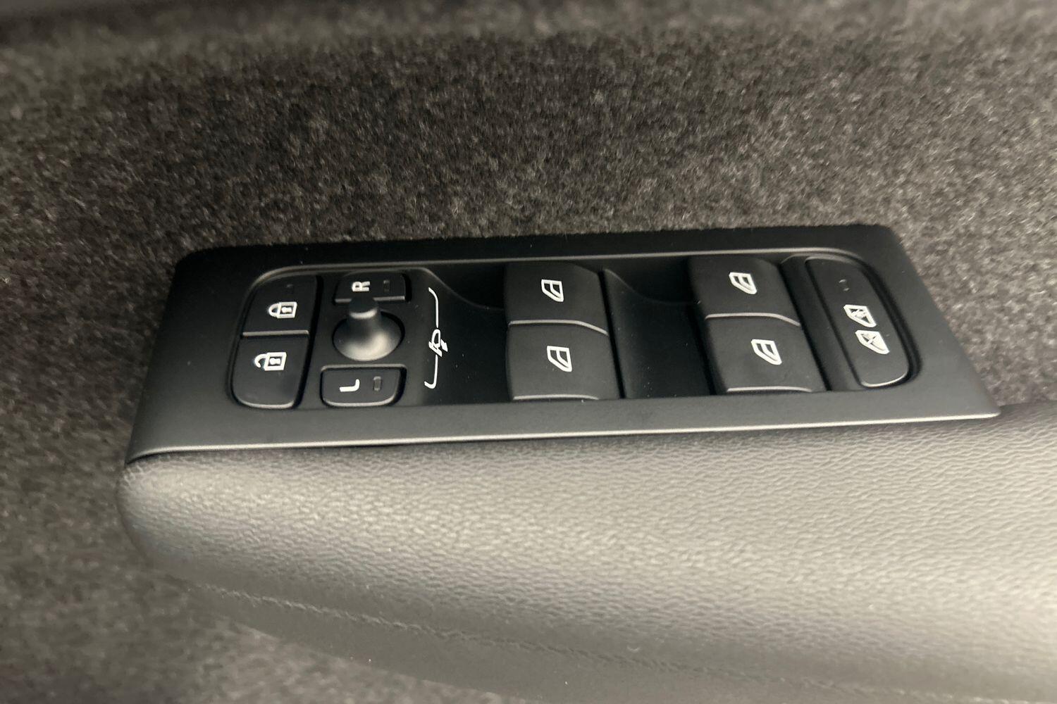 Used Volvo XC40 2025 for sale - 76020738: Photo 27