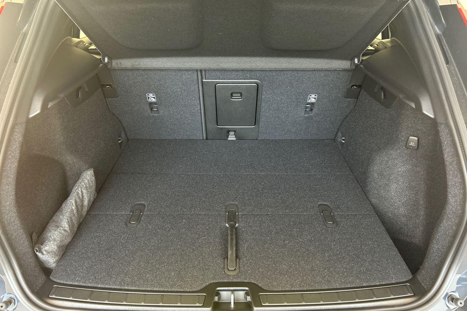 Used Volvo XC40 2025 for sale - 76020738: Photo 9