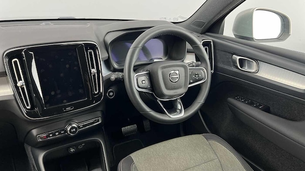 Used Volvo XC40 2022 for sale - 76200245: Photo 8