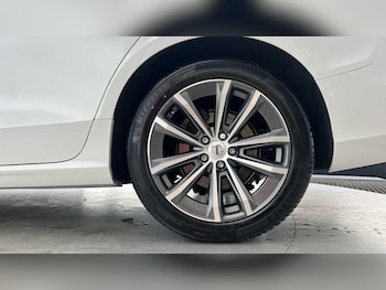 Used Volvo V60 2022 for sale - 75577037: Photo