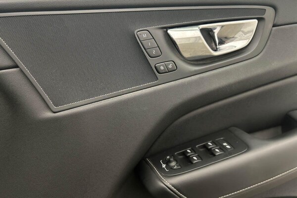 Used Volvo XC60 2019 for sale - 75697042: Photo 24