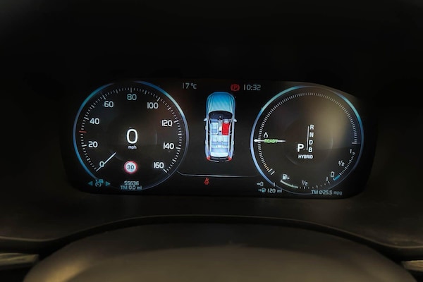 Used Volvo XC60 2019 for sale - 75697042: Photo 8