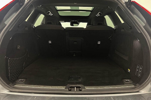Used Volvo XC60 2019 for sale - 75697042: Photo 9
