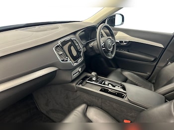 Used Volvo XC90 2022 for sale - 76159198: Photo