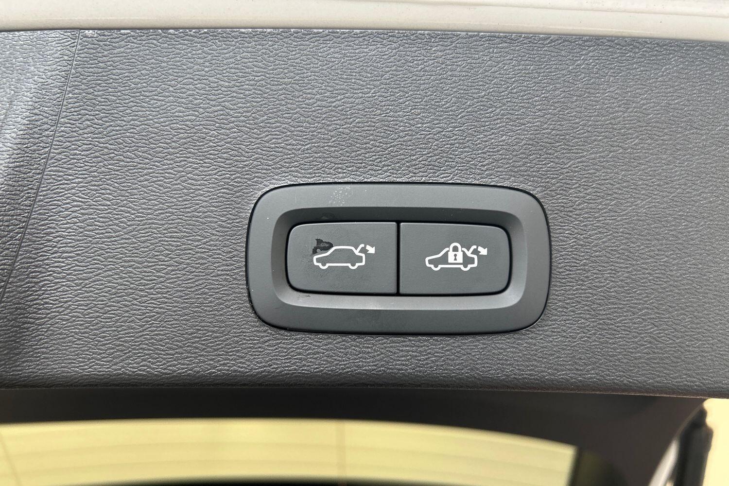 Used Volvo XC40 2025 for sale - 76109125: Photo 23