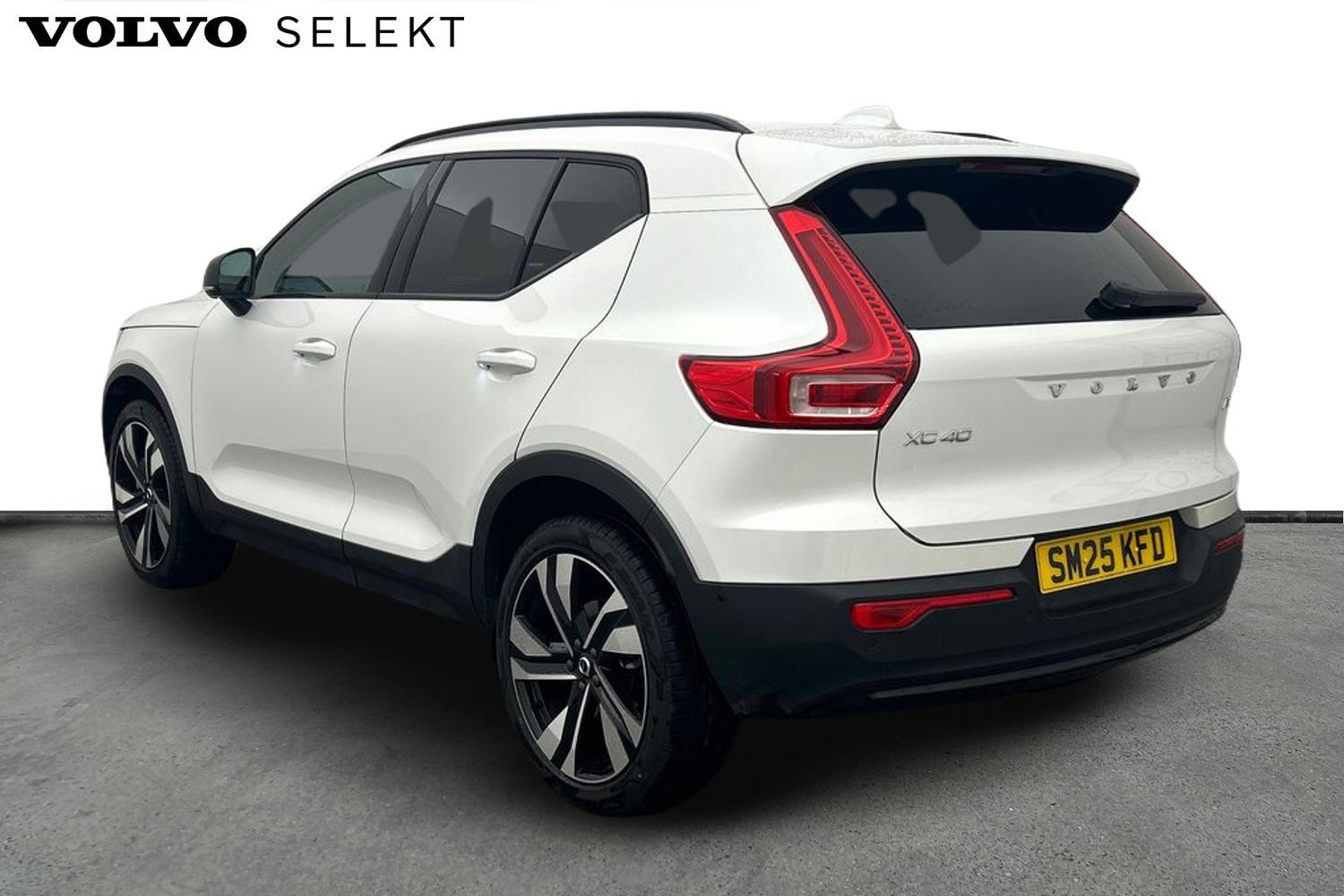 Used Volvo XC40 2025 for sale - 76109125: Photo 4