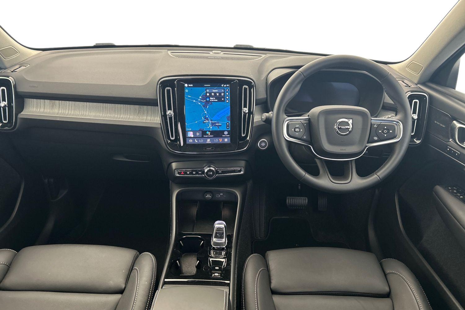 Used Volvo XC40 2025 for sale - 76109125: Photo 7