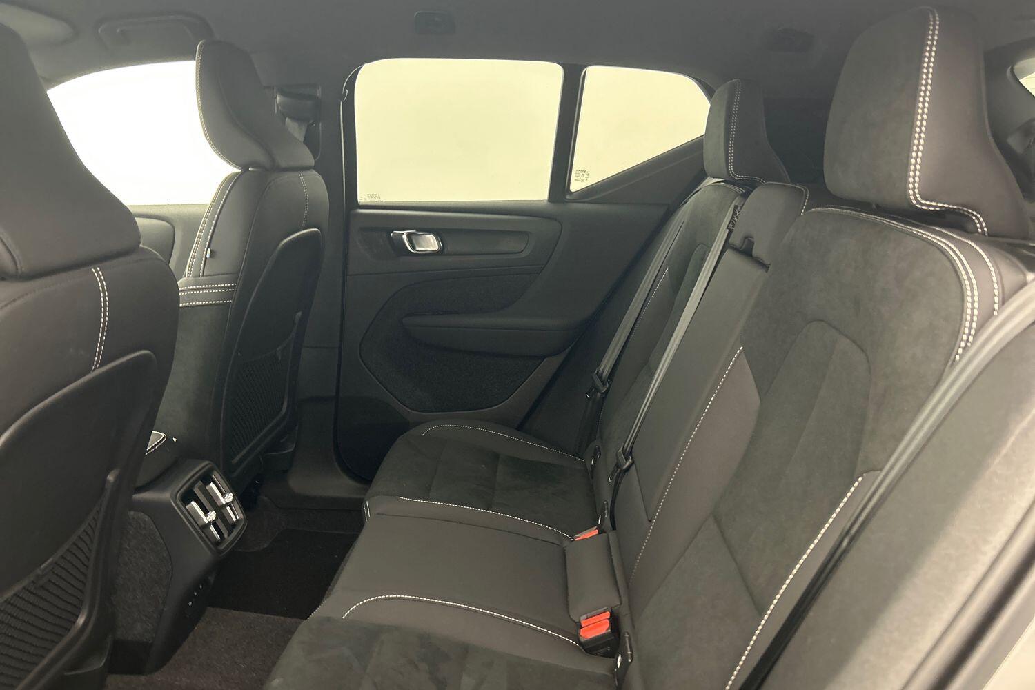 Used Volvo XC40 2024 for sale - 76059245: Photo 18