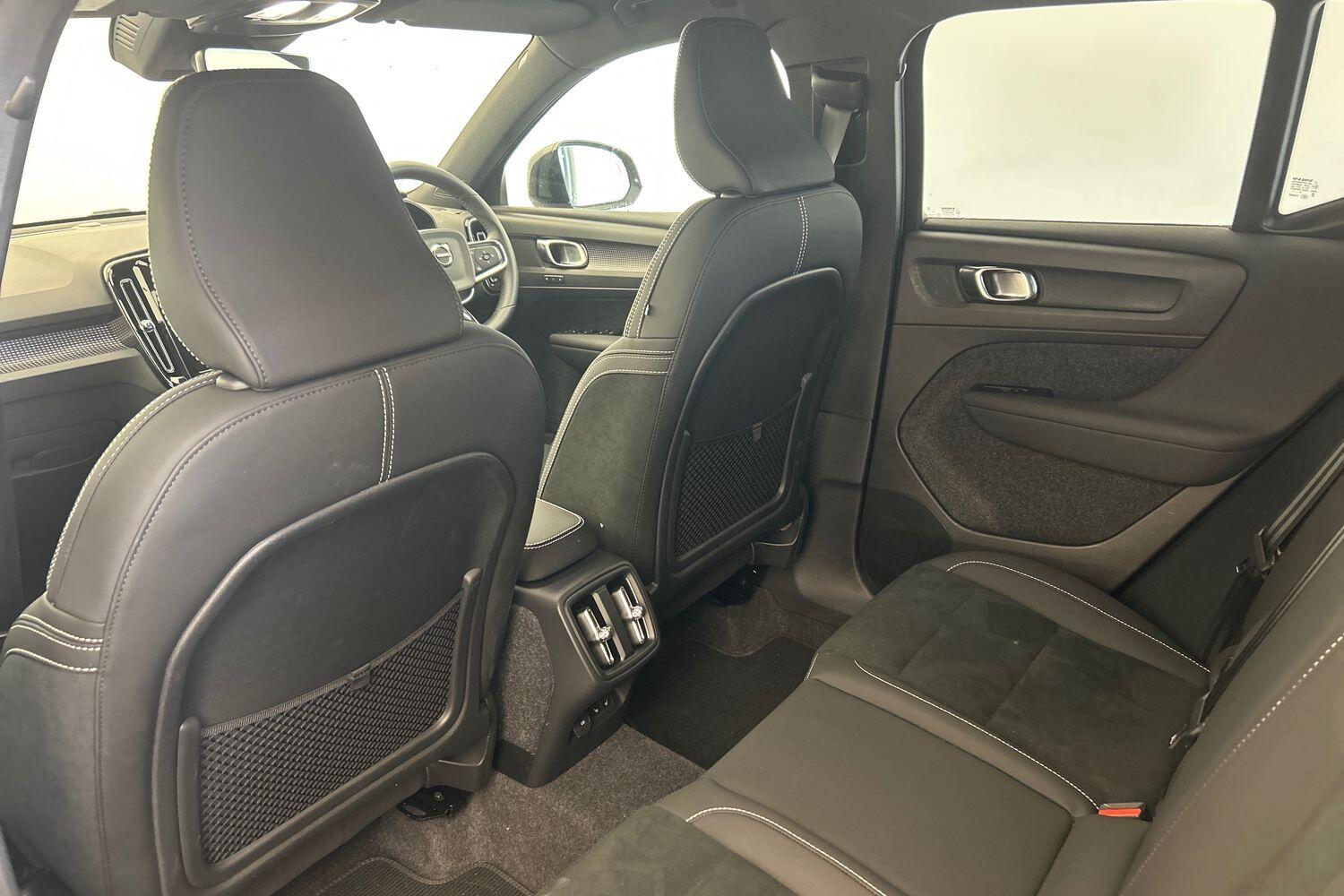 Used Volvo XC40 2024 for sale - 76059245: Photo 24