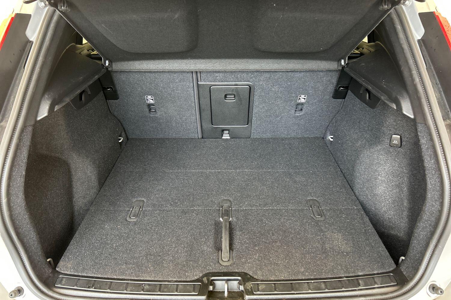 Used Volvo XC40 2024 for sale - 76059245: Photo 9