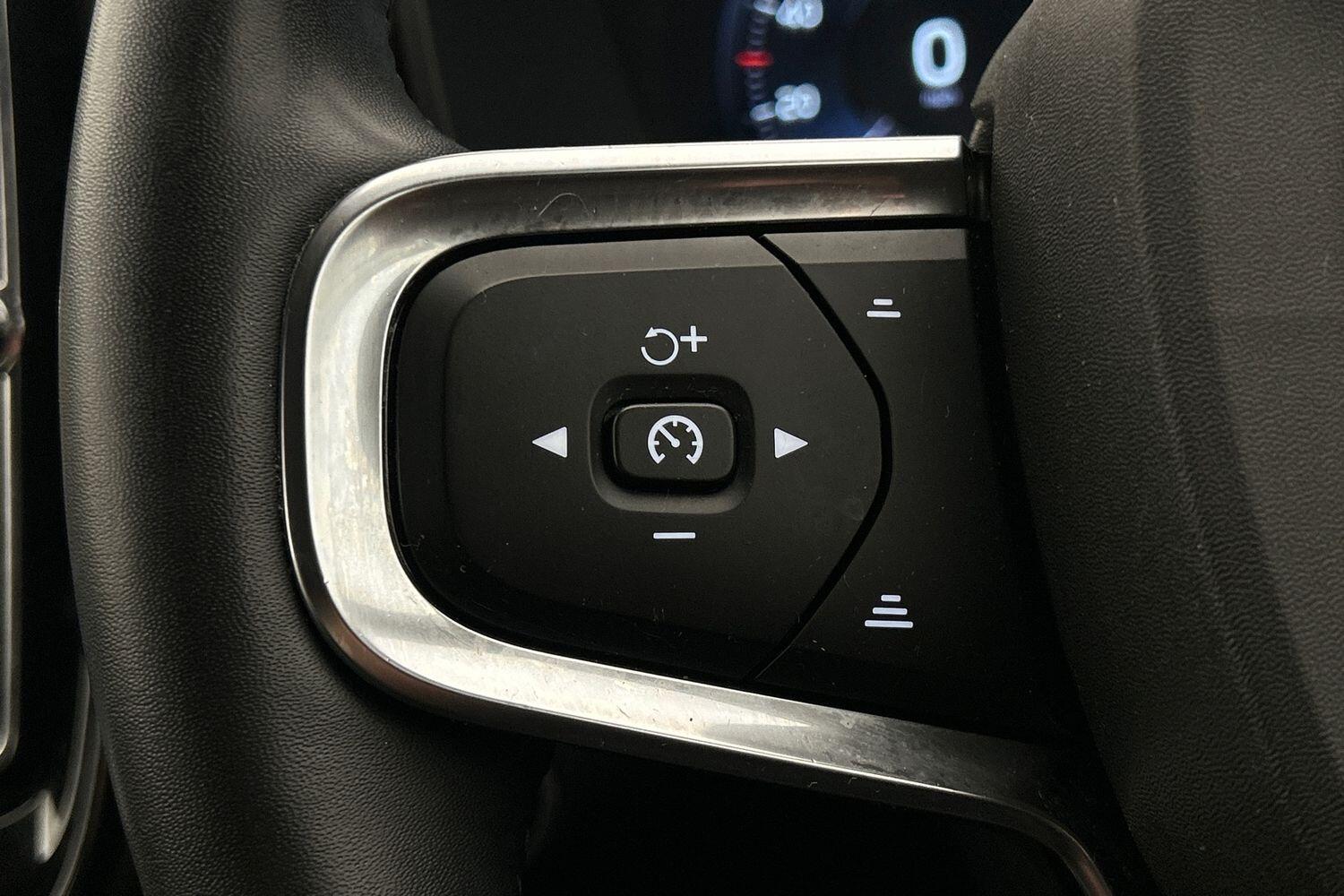 Used Volvo XC40 2021 for sale - 76121432: Photo 12
