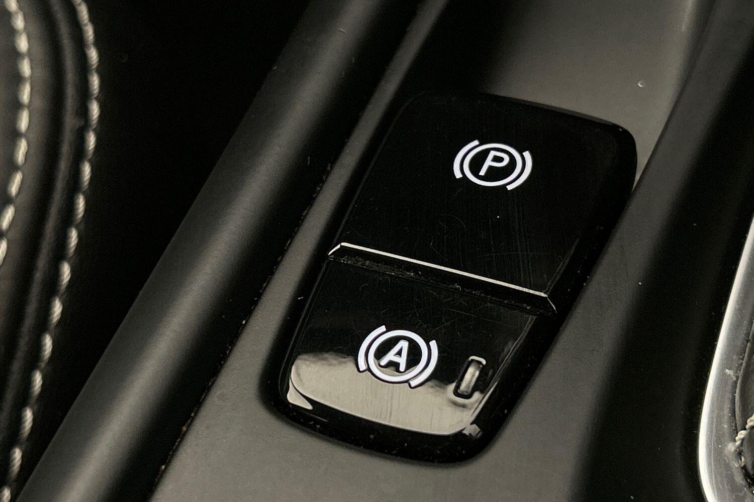 Used Volvo XC40 2021 for sale - 76121432: Photo 28