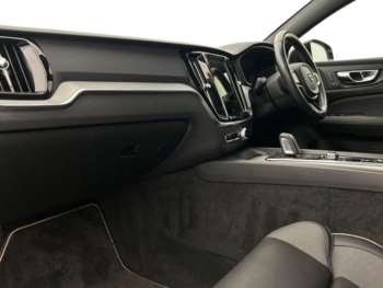 Used Volvo V60 2021 for sale - 75140832: Photo