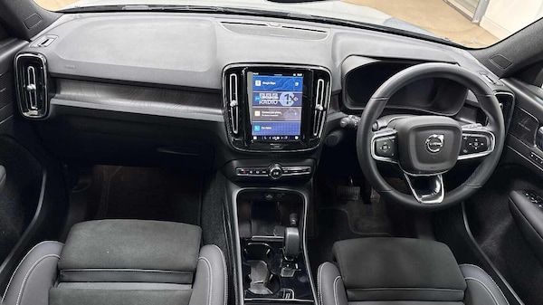 Used Volvo XC40 2022 for sale - 76238820: Photo 10