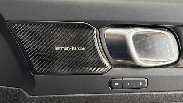 Used Volvo XC40 2022 for sale - 76238820: Photo 27