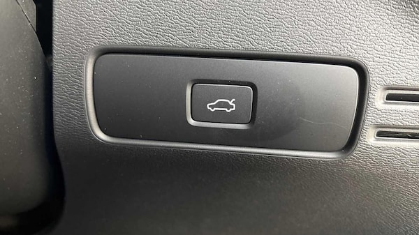 Used Volvo XC40 2022 for sale - 76238820: Photo 30