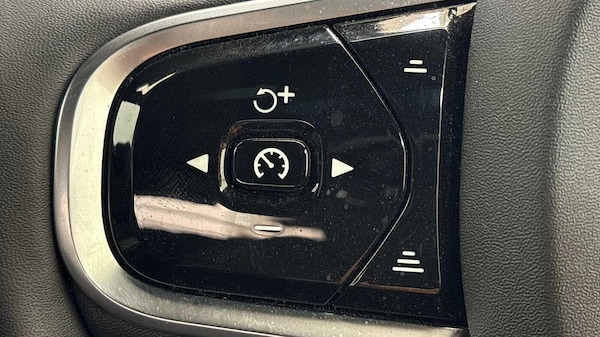 Used Volvo XC60 2022 for sale - 75279904: Photo 30