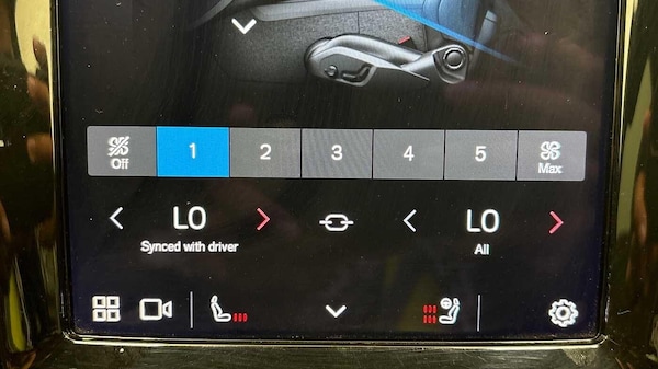 Used Volvo XC60 2022 for sale - 75279904: Photo 39
